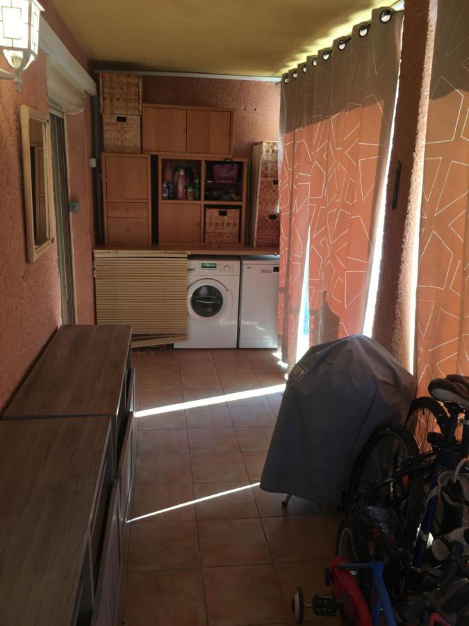 Cavalaire Vue Mer Au Loin Maisonnette Tout Equipee Pour 4 Personnes Avec Piscine Clim Wifi Velos Tv Barbecues Экстерьер фото